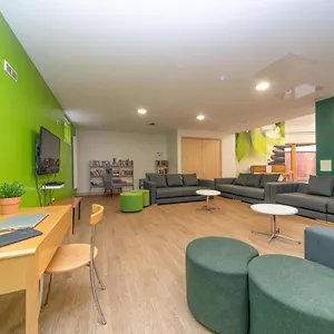 Joivy Affordable 3,4,5 And 12 Bed Private Flats Next To Royal Mile (adults Only) Edimburgo