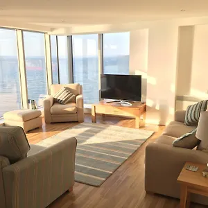 Western Harbour Apartment
