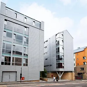 Unite Students - Sugarhouse Close - Royal Mile Apartment